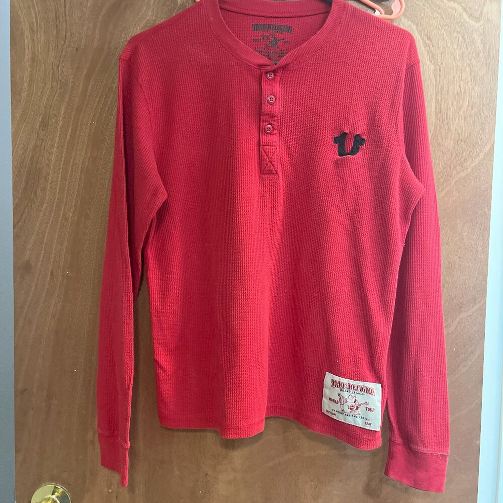 Men size S True Religion Red Pull Over Sweater